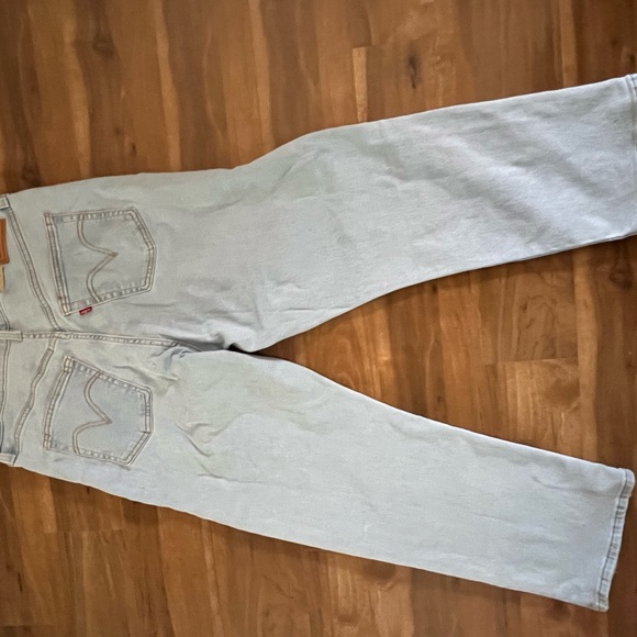 brand new levi jeans size 32 light wash - Picture 3 of 5